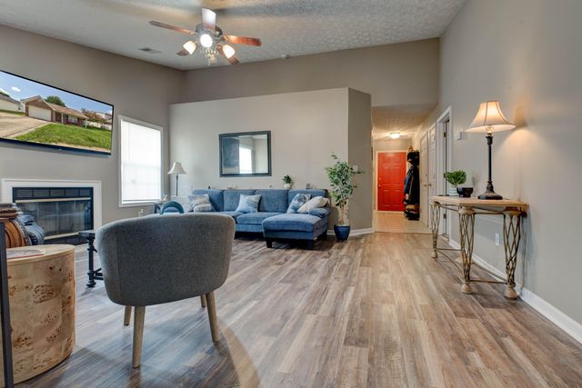 124 W Chopin Way, Georgetown, KY 40324