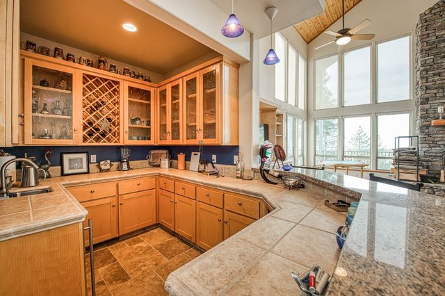 42502 Bretz Point Lane, Shaver Lake, CA 93664