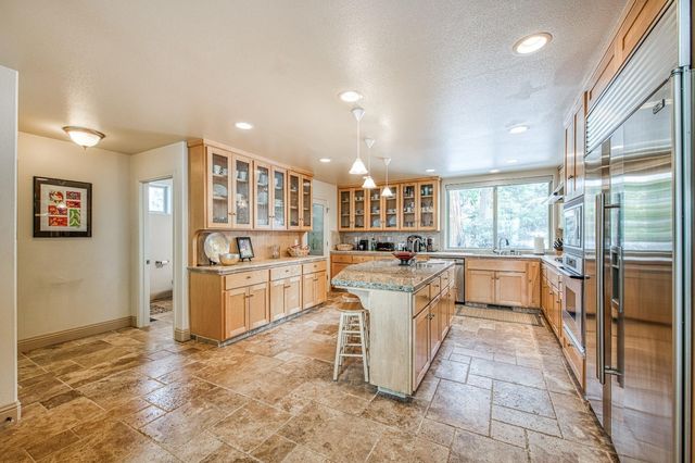 42502 Bretz Point Lane, Shaver Lake, CA 93664