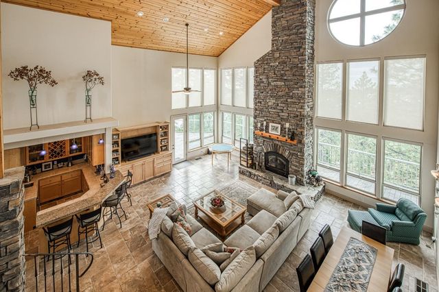 42502 Bretz Point Lane, Shaver Lake, CA 93664