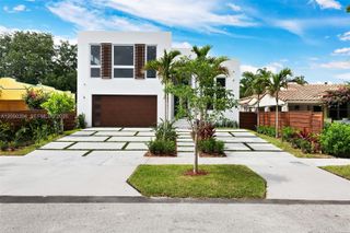 1615 NE 3rd Ct, Fort Lauderdale, FL 33301