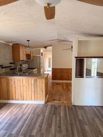 15 Trail Street, Franklin, NH 03235