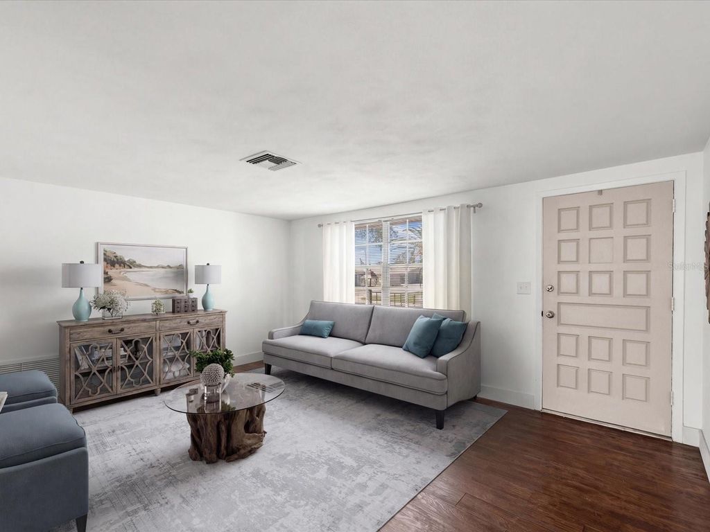 Image 10 of property listing at 9430 GLEN MOOR LANE, Port Richey, FL 34668