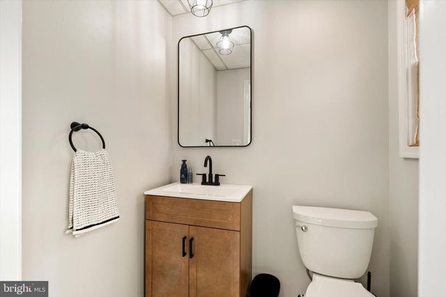 7 ELKSHEAD TER, Hamilton, NJ 08620