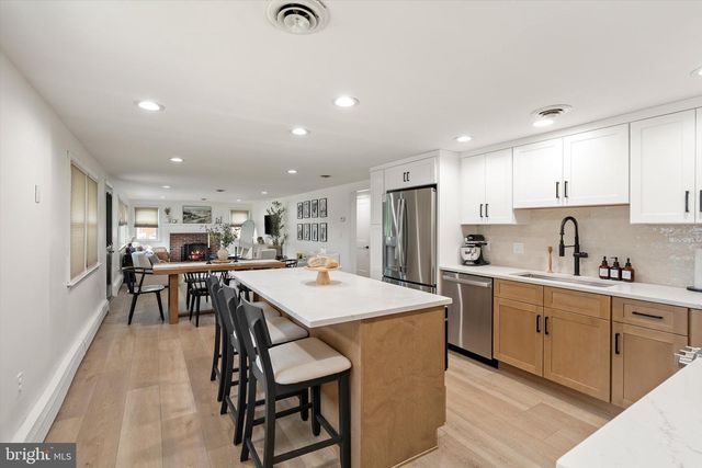 7 ELKSHEAD TER, Hamilton, NJ 08620