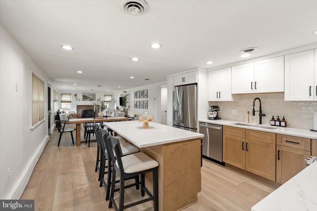 7 ELKSHEAD TER, Hamilton, NJ 08620