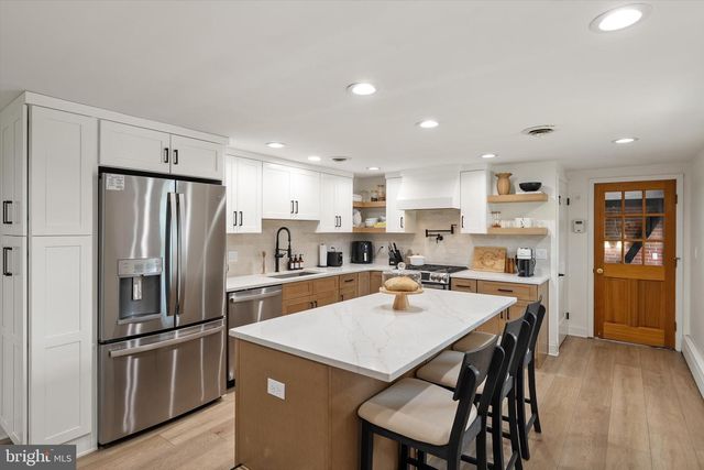 7 ELKSHEAD TER, Hamilton, NJ 08620