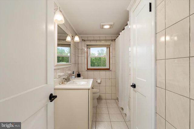 7 ELKSHEAD TER, Hamilton, NJ 08620