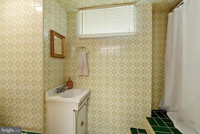 7 ELKSHEAD TER, Hamilton, NJ 08620