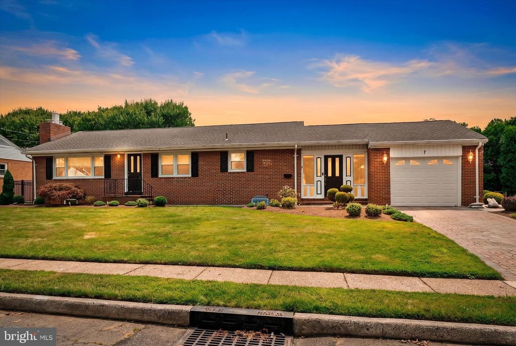 7 ELKSHEAD TER, Hamilton, NJ 08620