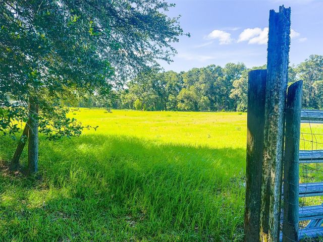 21528 NW 209TH TERRACE, High Springs, FL 32643