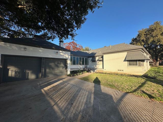 3616 Harwen Terrace, Fort Worth, TX 76109