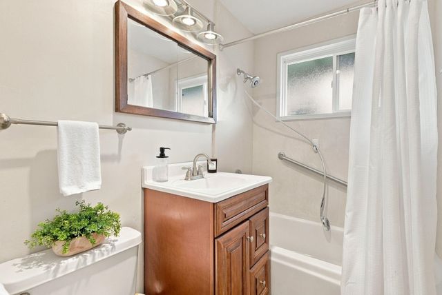 6906 N Howard St, Spokane, WA 99208