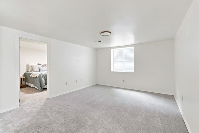 6906 N Howard St, Spokane, WA 99208