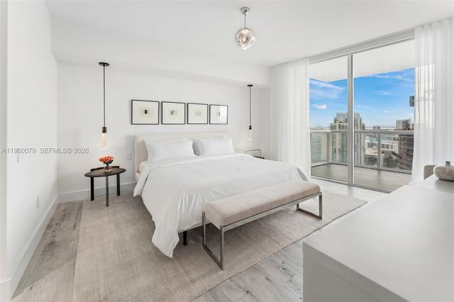 450 Alton Rd 2806, Miami Beach, FL 33139