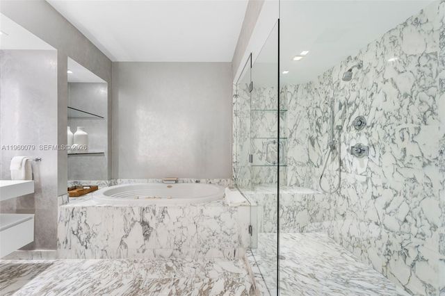 450 Alton Rd 2806, Miami Beach, FL 33139