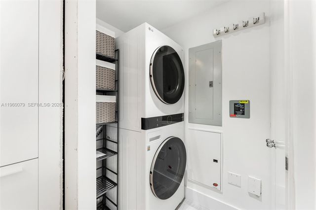 450 Alton Rd 2806, Miami Beach, FL 33139