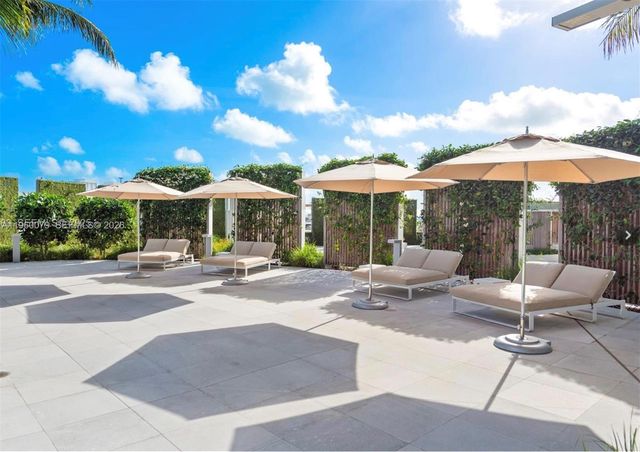 450 Alton Rd 2806, Miami Beach, FL 33139