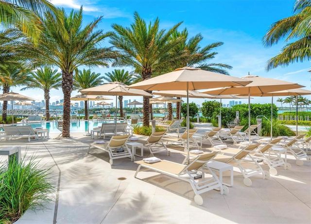 450 Alton Rd 2806, Miami Beach, FL 33139