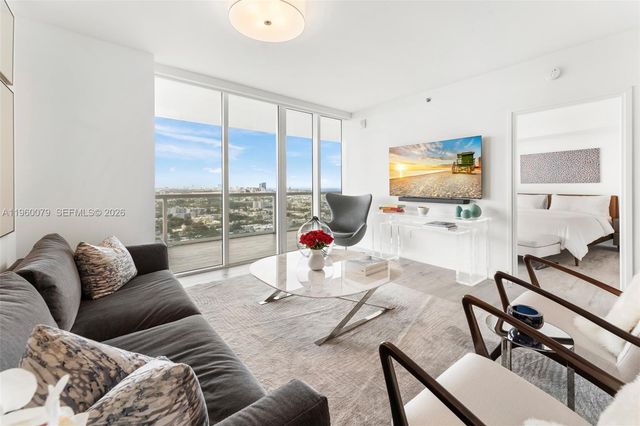 450 Alton Rd 2806, Miami Beach, FL 33139