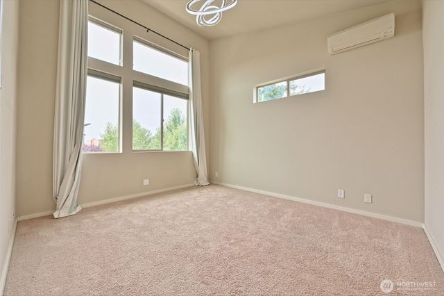 348 Chelan Avenue NE, Renton, WA 98059