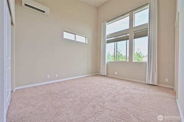 348 Chelan Avenue NE, Renton, WA 98059