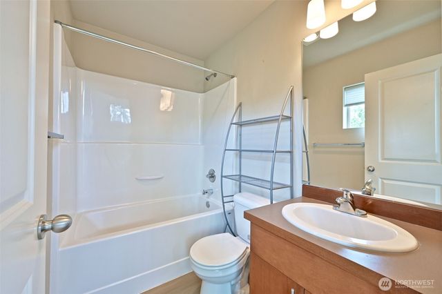 348 Chelan Avenue NE, Renton, WA 98059
