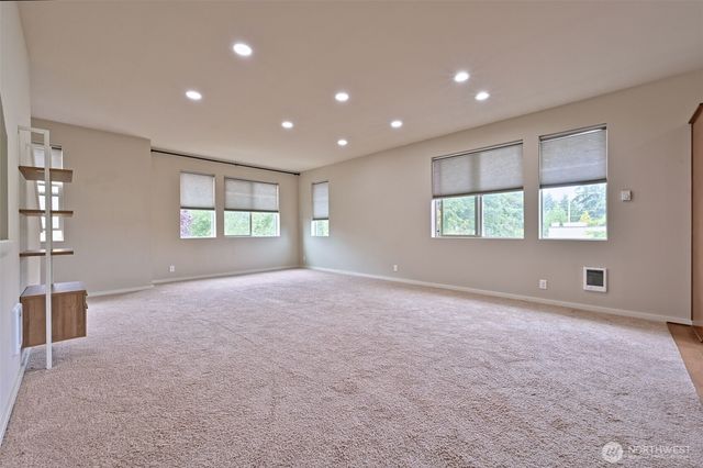 348 Chelan Avenue NE, Renton, WA 98059