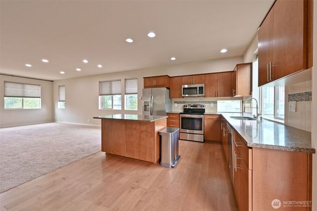 348 Chelan Avenue NE, Renton, WA 98059