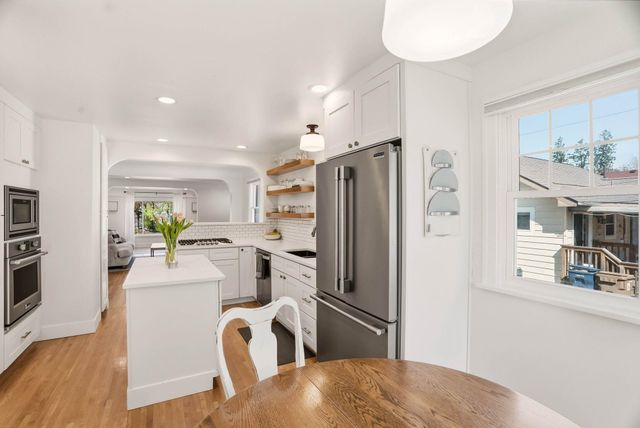 2611 S Post St, Spokane, WA 99203