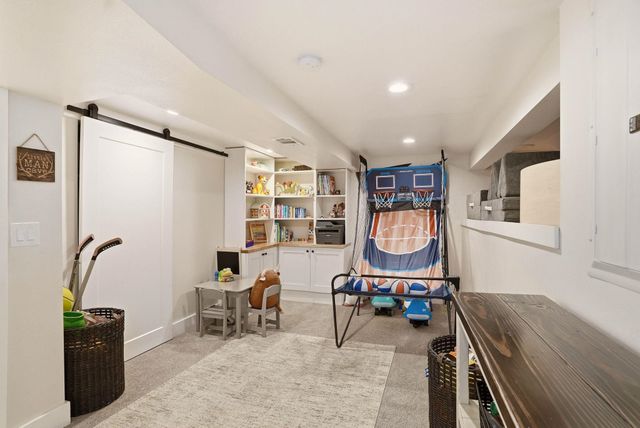 2611 S Post St, Spokane, WA 99203