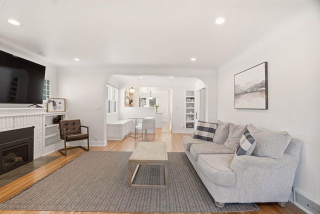 2611 S Post St, Spokane, WA 99203