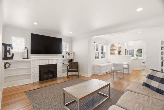 2611 S Post St, Spokane, WA 99203