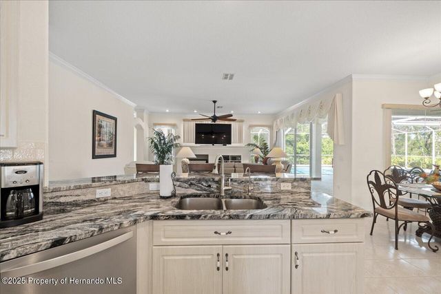 11137 Woodland Waters Boulevard, Spring Hill, FL 34613