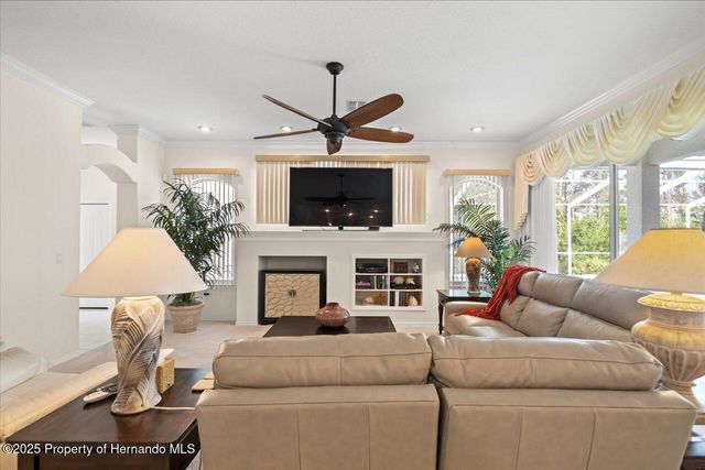 11137 Woodland Waters Boulevard, Spring Hill, FL 34613
