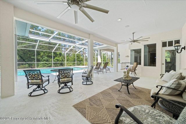11137 Woodland Waters Boulevard, Spring Hill, FL 34613