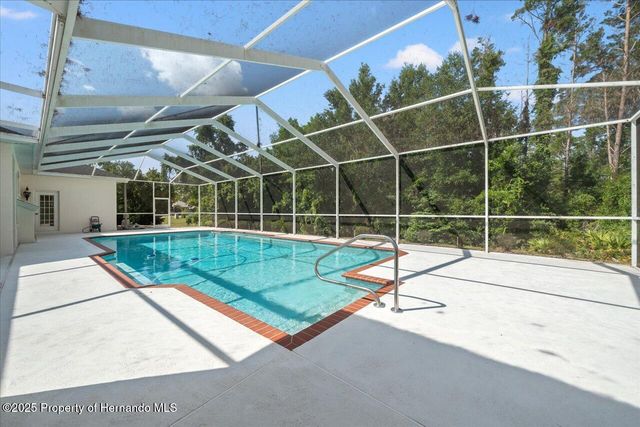 11137 Woodland Waters Boulevard, Spring Hill, FL 34613