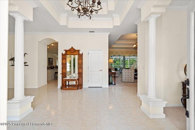 11137 Woodland Waters Boulevard, Spring Hill, FL 34613