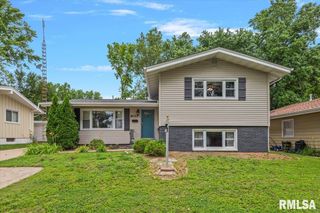 2033 BRENTWOOD Drive, Springfield, IL 62704