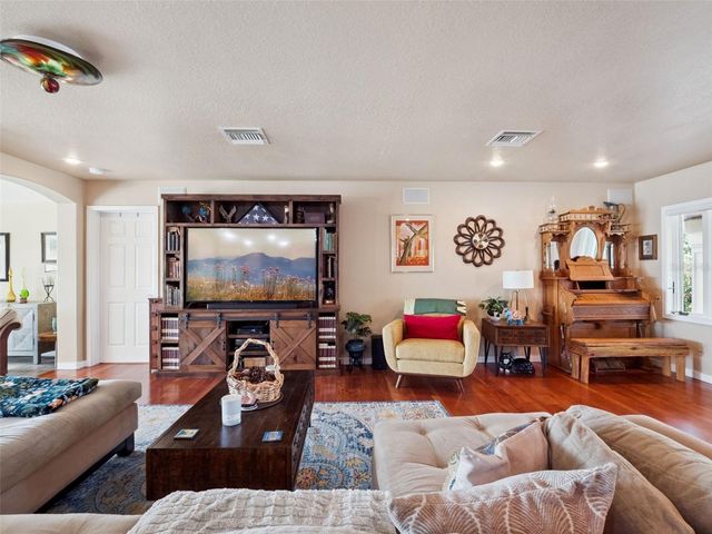 894 W LAKE HOLDEN POINT, Orlando, FL 32805