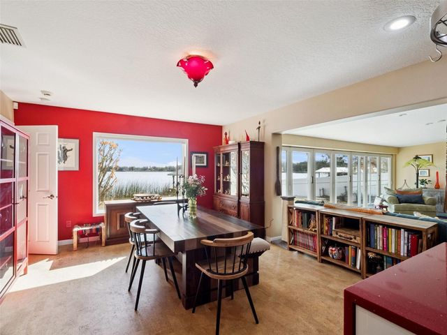 894 W LAKE HOLDEN POINT, Orlando, FL 32805