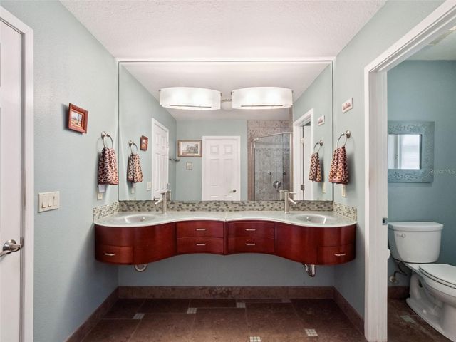 894 W LAKE HOLDEN POINT, Orlando, FL 32805