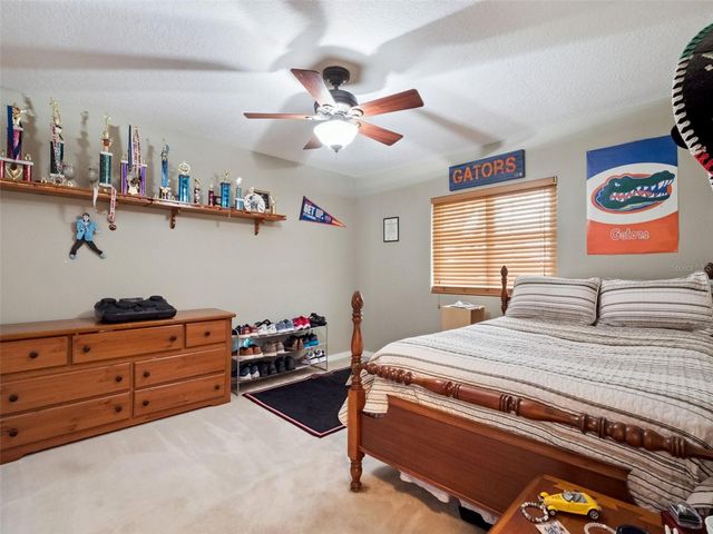 894 W LAKE HOLDEN POINT, Orlando, FL 32805