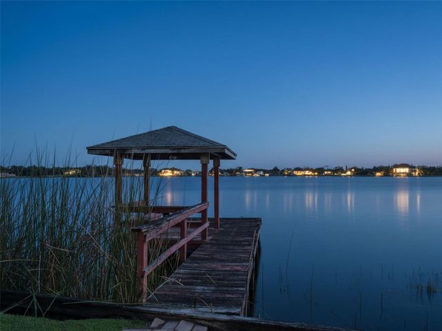 894 W LAKE HOLDEN POINT, Orlando, FL 32805