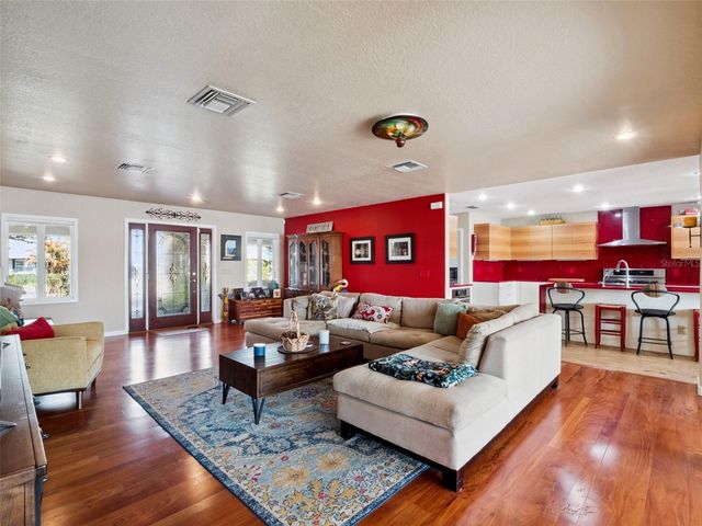 894 W LAKE HOLDEN POINT, Orlando, FL 32805