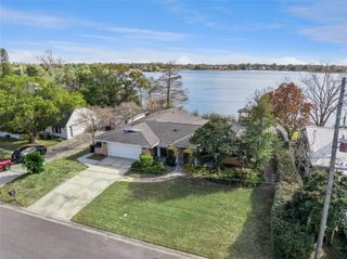 894 W LAKE HOLDEN POINT, Orlando, FL 32805