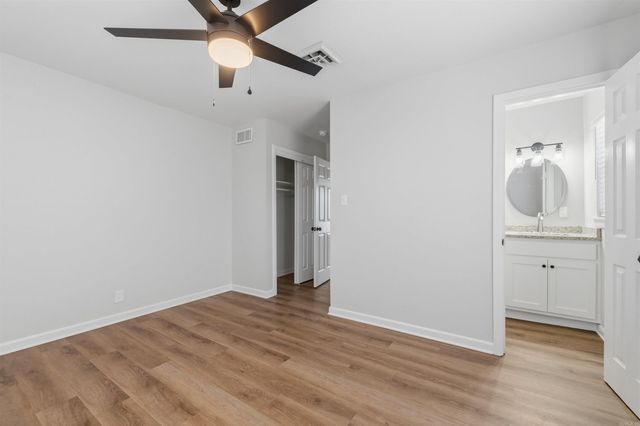 1605 Carolyn St, Jacksonville, AR 72076