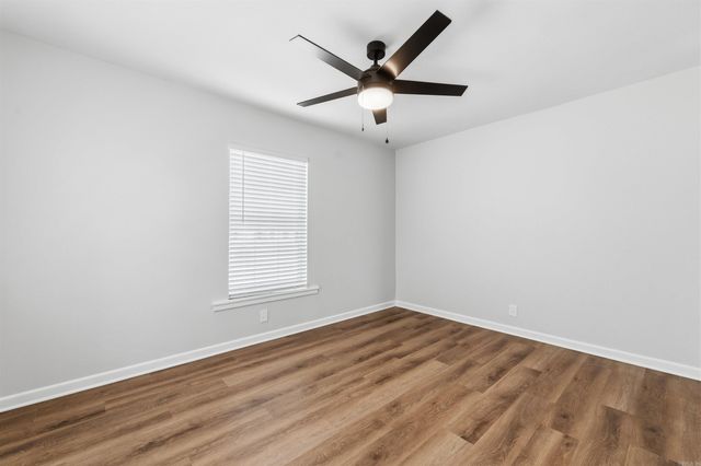 1605 Carolyn St, Jacksonville, AR 72076