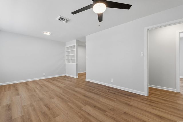 1605 Carolyn St, Jacksonville, AR 72076