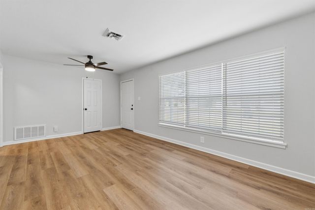 1605 Carolyn St, Jacksonville, AR 72076